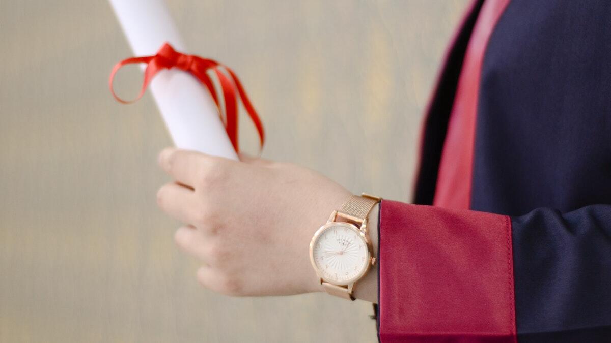 Graduating after receiving a bursary