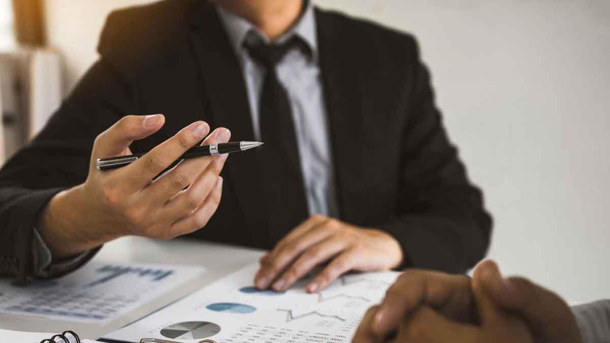 Financial advisor meeting