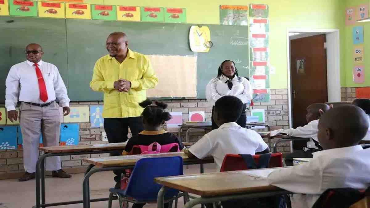 Primary School class session in the Western Cape 