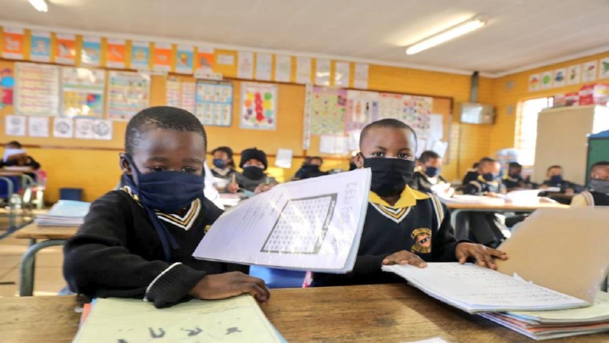 School learners at a multilingual school
