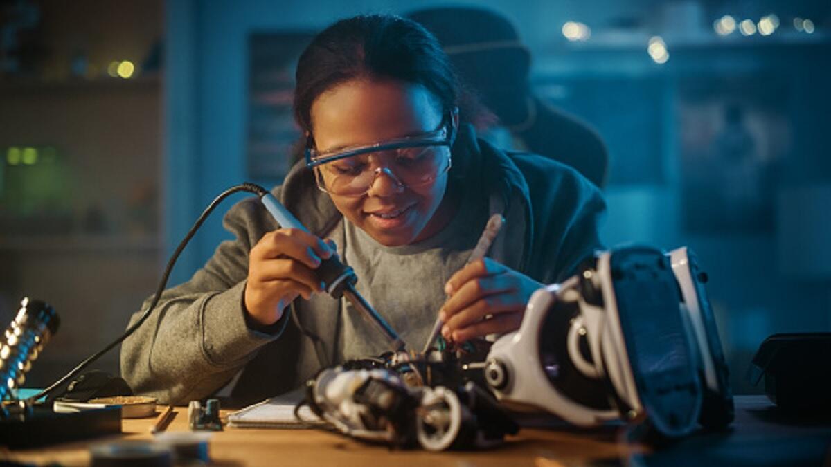 UWC opens it's doors to science and technology for school learners.