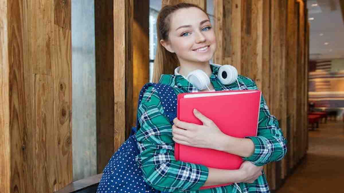 student transitions to tertiary education after higher school