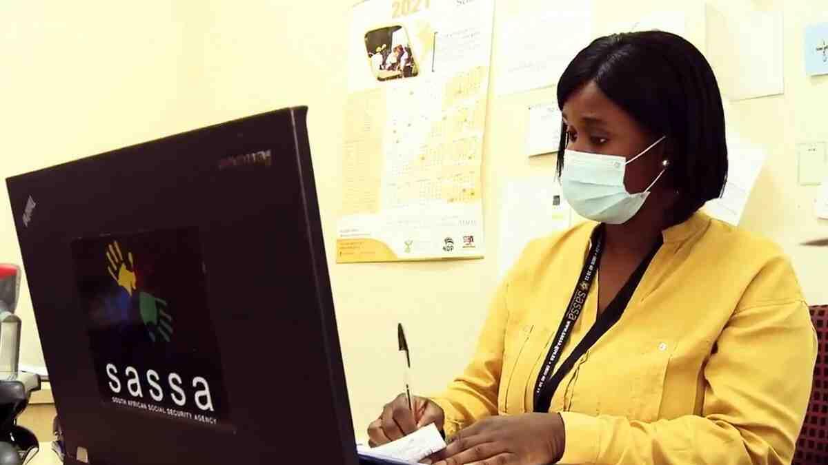 Sassa official notifies recipients of Covid-19 SRD grant extension