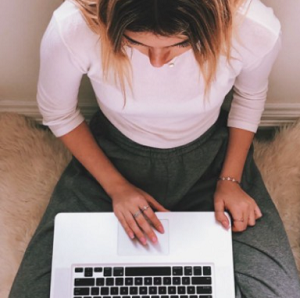 Student accessing Global Virtual School in SA