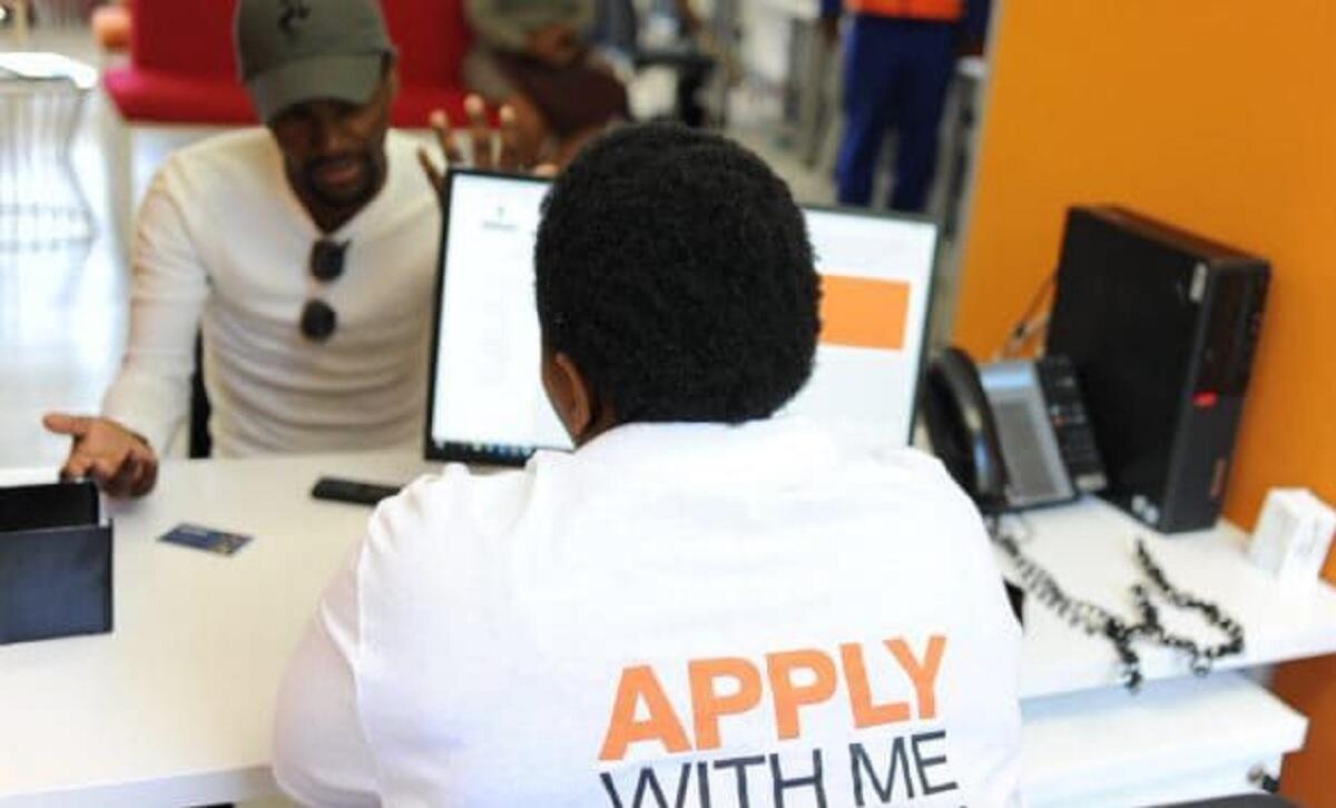 Student at NSFAS offices because they chose the wrong institution on their application