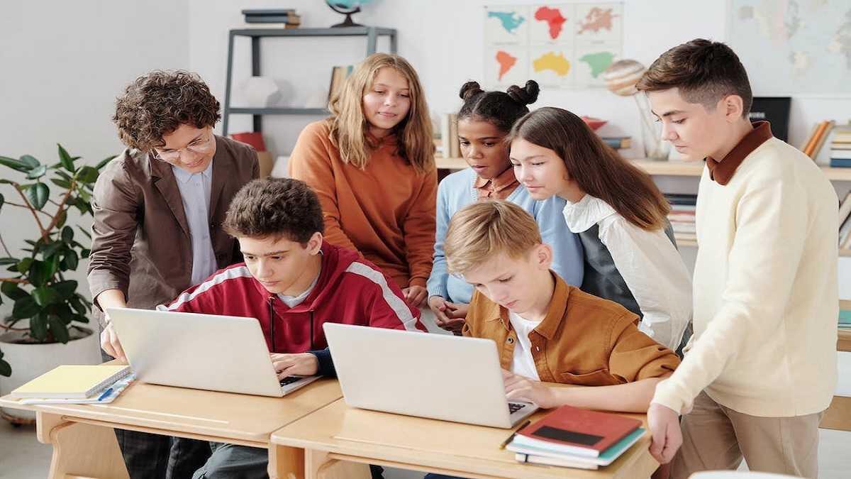 classroom with kids