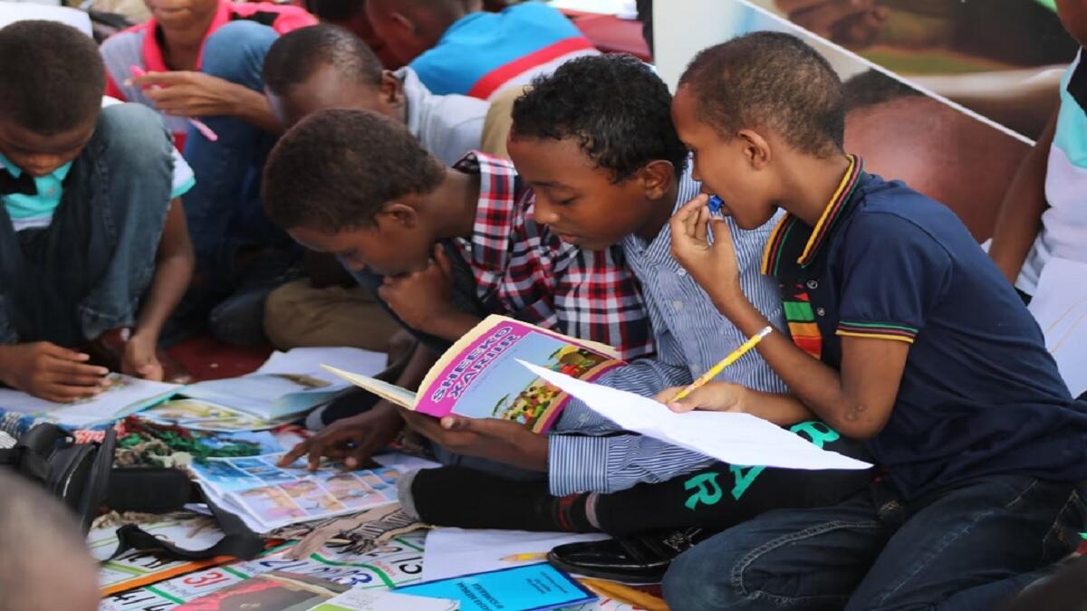 Primary school children reading