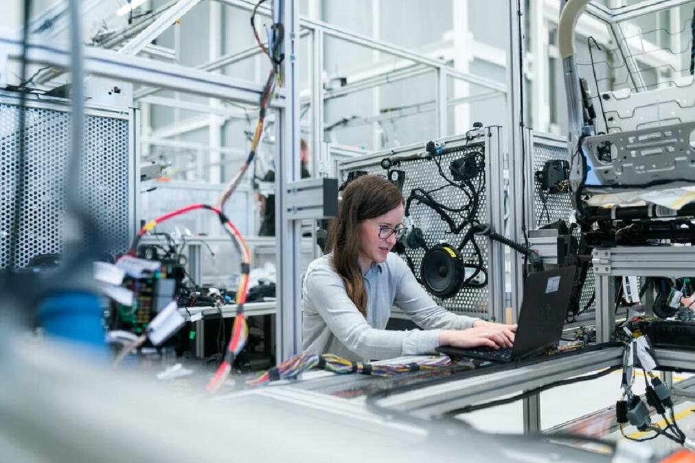 Woman working in an engineering lab