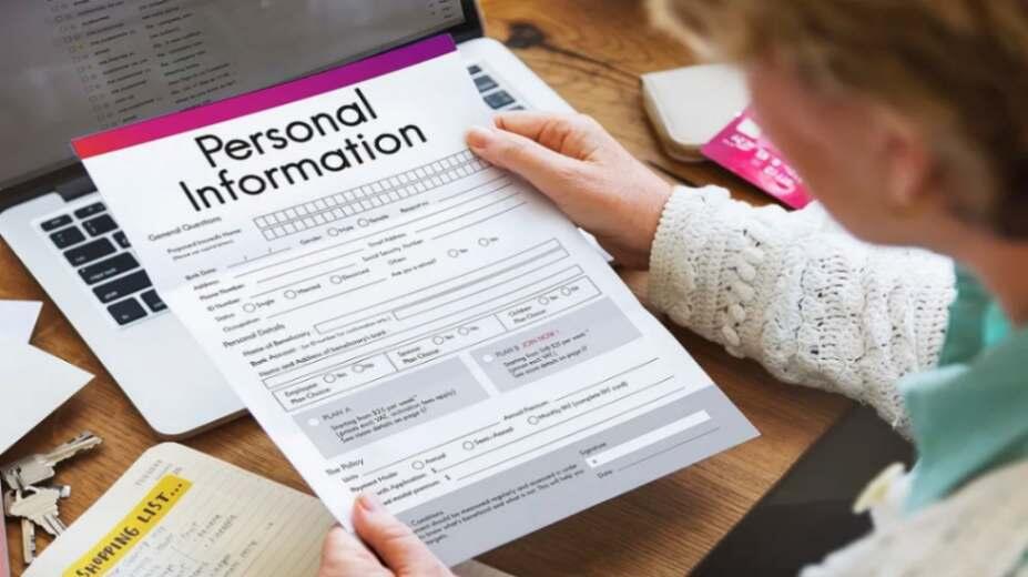 Person filling out Thuthuka SDP Form 