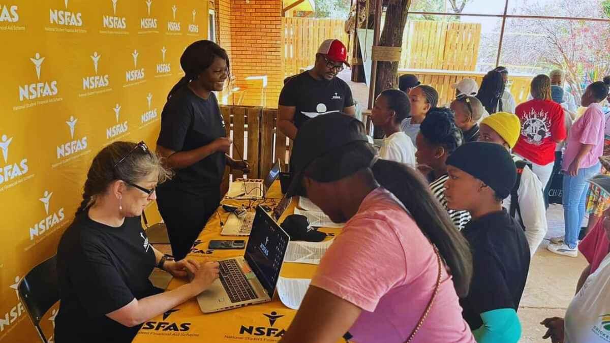 NSFAS paying allowances