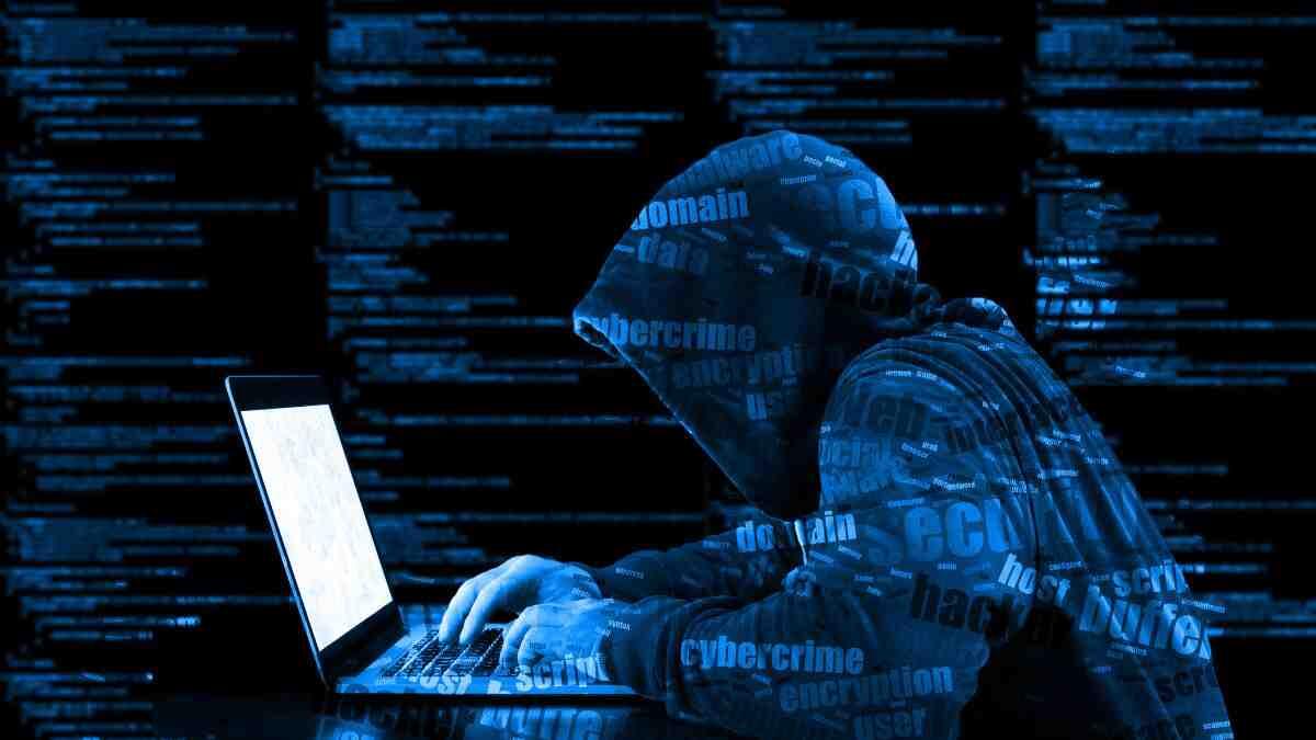 person doing a cyber security course