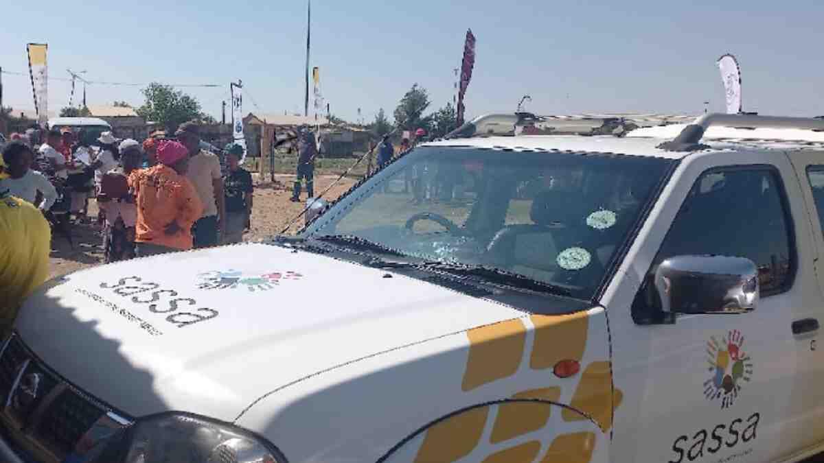 vehicle outside sassa office