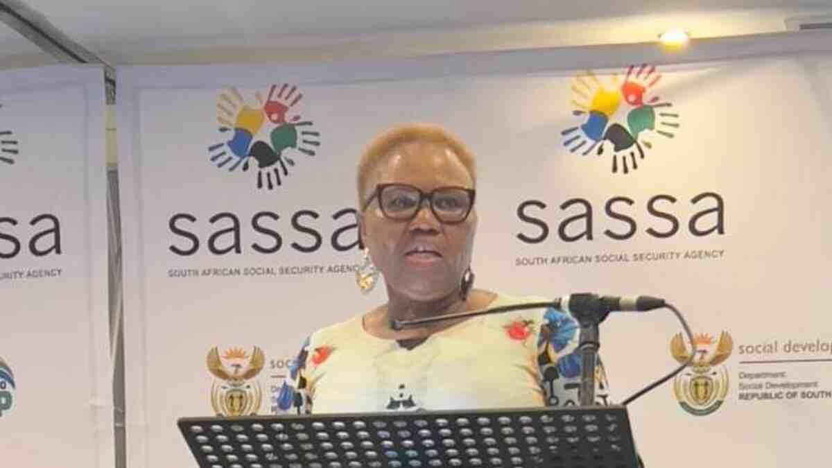 minister in charge of sassa grant payments