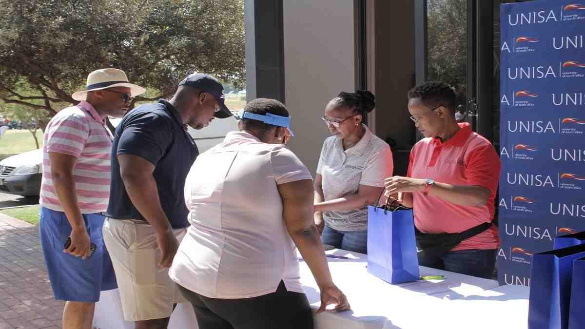 unisa registration taking place at unisa campus