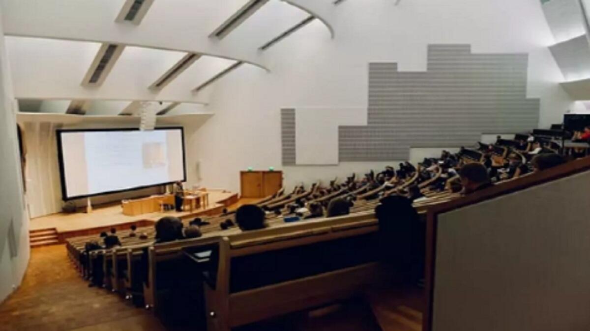 university with 2023 applications open