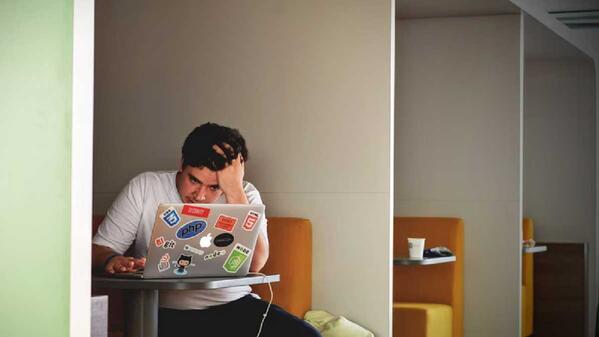 Unisa student with laptop