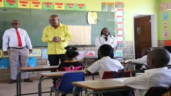 DBE officials conduct school visit to assist with applications 