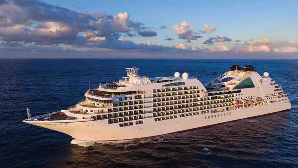 cruise ship