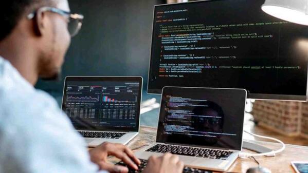 person doing an IT course