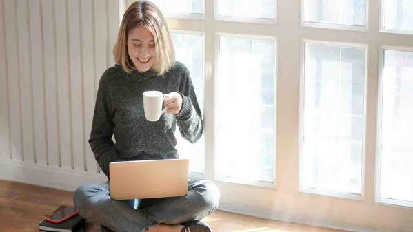 woman doing a remote job online